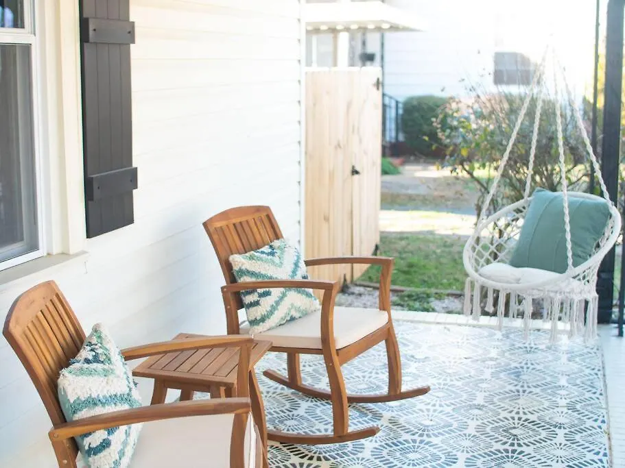 度假居 Vibrant Home 7 Mins From Uptown, King & Queen Bed - Queen City Oasis 夏洛特