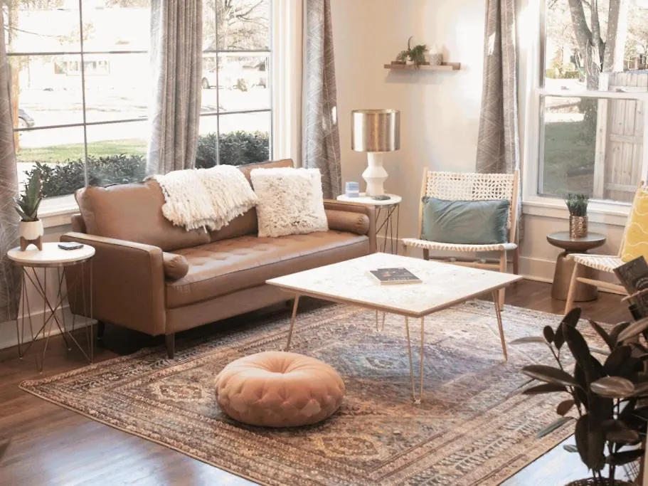Vibrant Home 7 Mins From Uptown, King & Queen Bed - Queen City Oasis 夏洛特